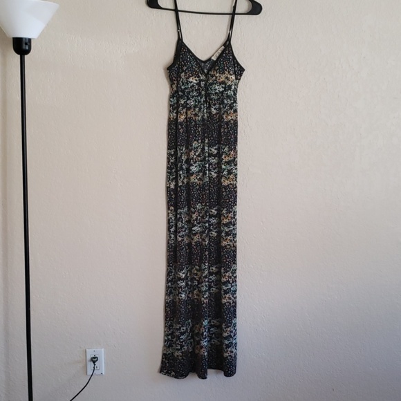 **NWOT Pink Rose Floral Sleeveless Beach Dress - Picture 2 of 8